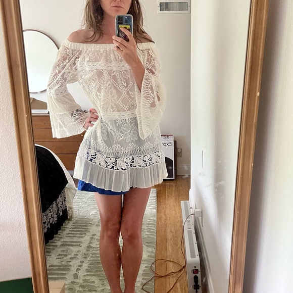 Temptation Positano Lace Top - Picture 7 of 7